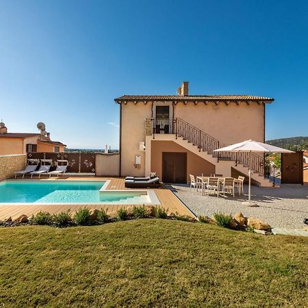 Villa Sa Rocca Junior & Suite Chia Eksteriør bilde