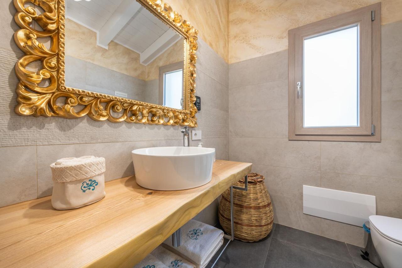 Villa Sa Rocca Junior & Suite Chia Eksteriør bilde