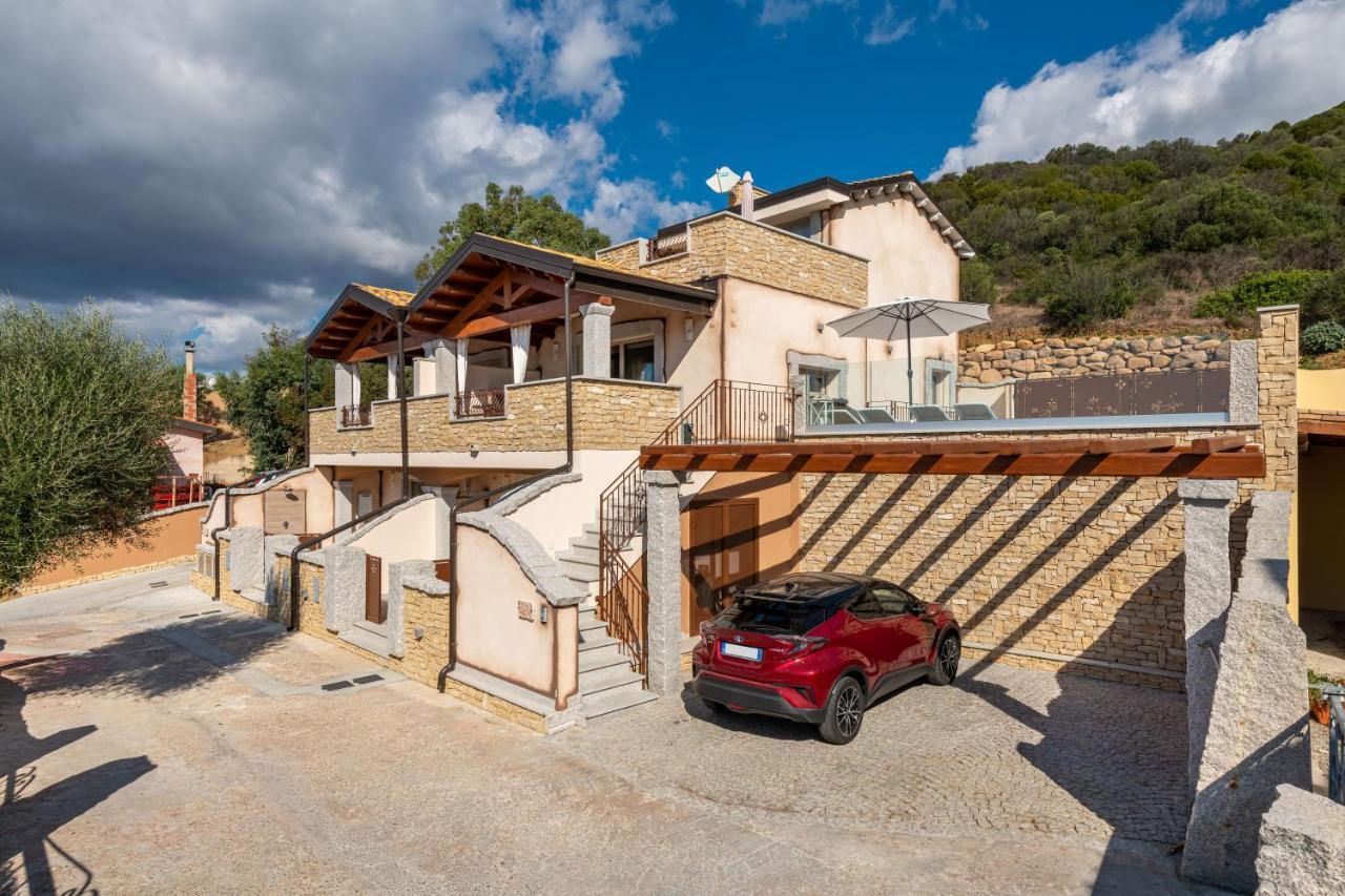 Villa Sa Rocca Junior & Suite Chia Eksteriør bilde