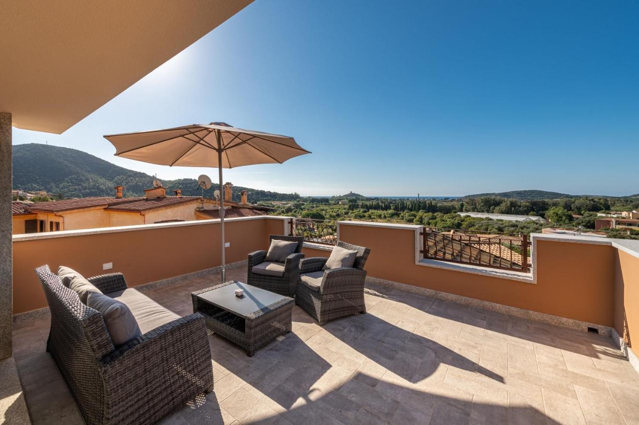 Villa Sa Rocca Junior & Suite Chia Eksteriør bilde